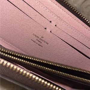 LV wallet